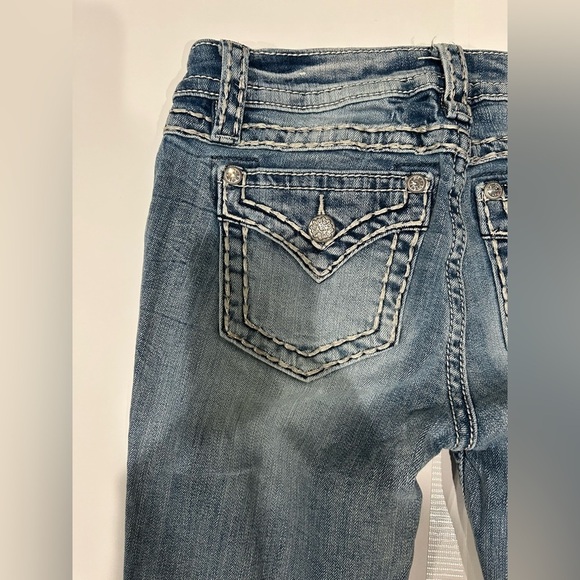 Miss Me Jeans Mid Rise Straight 27 Medium Wash Rhinestones Sparkle Butto… - Picture 5 of 14